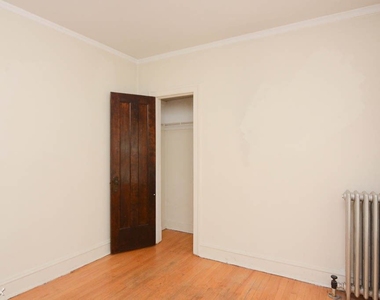 3823 N. Greenview, Unit W-4 - Photo Thumbnail 15