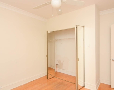 3823 N. Greenview, Unit W-4 - Photo Thumbnail 11