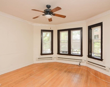 3823 N. Greenview, Unit W-7 - Photo Thumbnail 5