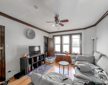 3815 N. Greenview, Unit E-8 - Photo Thumbnail 14