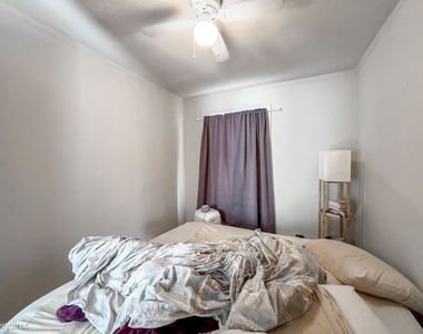 3815 N. Greenview, Unit E-8 - Photo Thumbnail 9