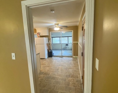 5329 Briercliff Rd - Photo Thumbnail 4