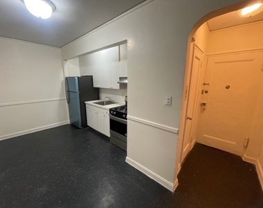 83-43 118th Street - Photo Thumbnail 2