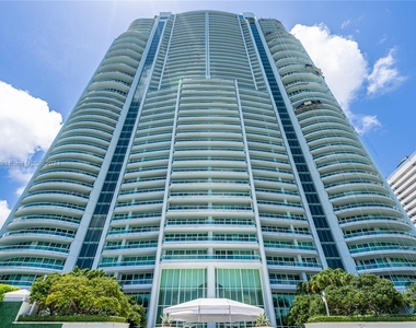 1643 Brickell Ave - Photo Thumbnail 39