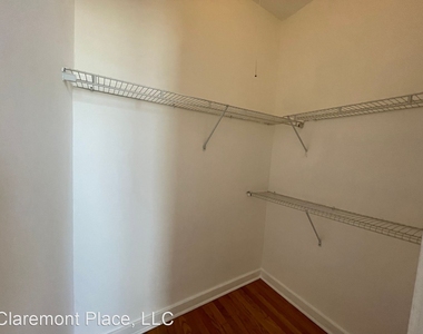 6343 N Claremont Ave - Photo Thumbnail 11