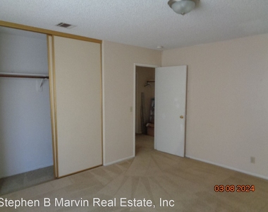 2821 Desert Street - Photo Thumbnail 7