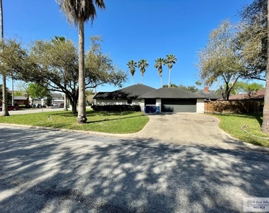 5316 N Palm Valley Dr. - Photo Thumbnail 22