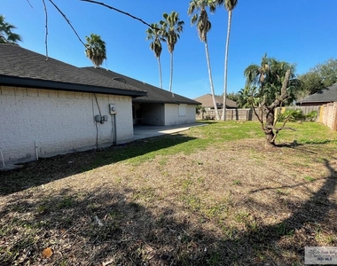 5316 N Palm Valley Dr. - Photo Thumbnail 20