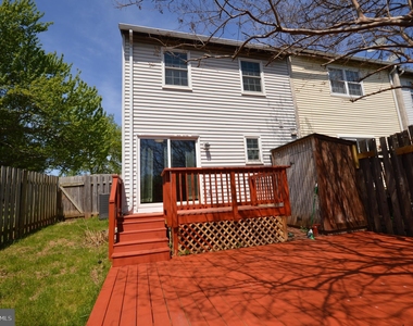 8621 Burnside Court - Photo Thumbnail 4