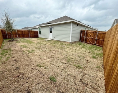 3601 Flicker Lane - Photo Thumbnail 35