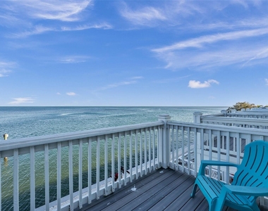 5018 Coquina Key Drive Se - Photo Thumbnail 32