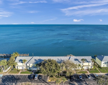 5018 Coquina Key Drive Se - Photo Thumbnail 38