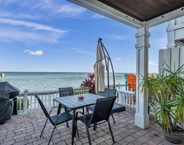 5018 Coquina Key Drive Se - Photo Thumbnail 17