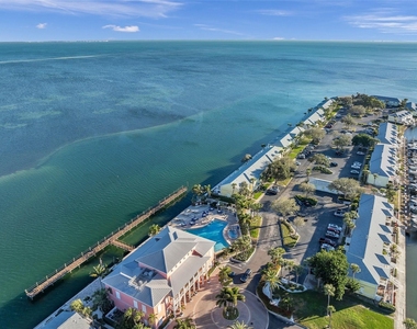 5018 Coquina Key Drive Se - Photo Thumbnail 42