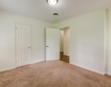 3602 Galway Lane - Photo Thumbnail 20