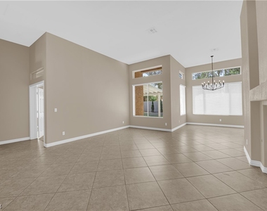 7813 Riviera Beach Drive - Photo Thumbnail 8