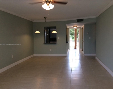 8100 Sunrise Lakes Blvd - Photo Thumbnail 3