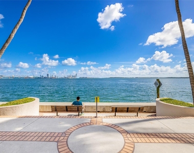 540 E Brickell Key Dr - Photo Thumbnail 29