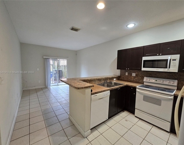 11374 Sw 230th Ter - Photo Thumbnail 4