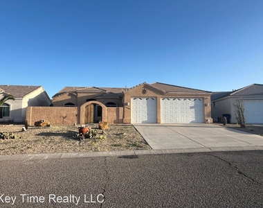 1783 E Lipan Cir - Photo Thumbnail 0