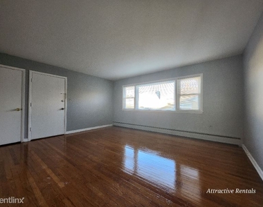 5511 W Kamerling Ave 1s - Photo Thumbnail 2