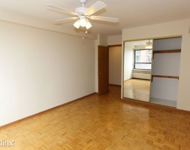 4180 N. Marine Drive, Unit A506 - Photo Thumbnail 13