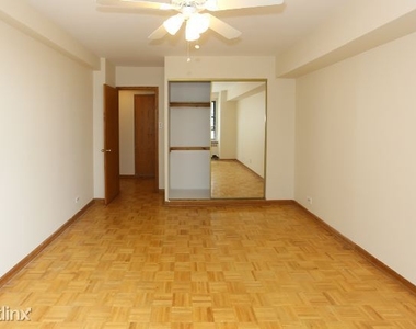 4180 N. Marine Drive, Unit A506 - Photo Thumbnail 17