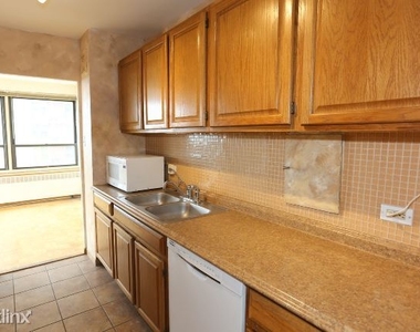 4180 N. Marine Drive, Unit C506 - Photo Thumbnail 3