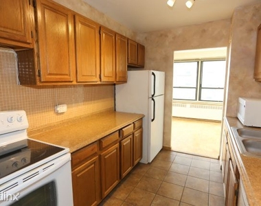 4180 N. Marine Drive, Unit C506 - Photo Thumbnail 2