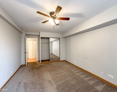 4180 N. Marine Drive, Unit A504 - Photo Thumbnail 12