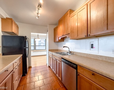 4180 N. Marine Drive, Unit A504 - Photo Thumbnail 2