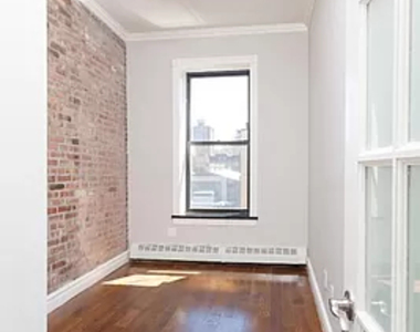 219 East 28th Street - Photo Thumbnail 1