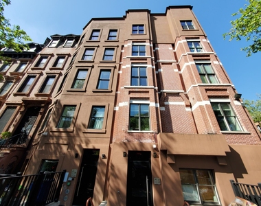 125 Lefferts Place - Photo Thumbnail 8