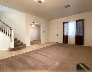 2411 Brockton Way - Photo Thumbnail 5