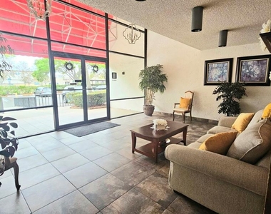 2587 Countryside Boulevard - Photo Thumbnail 26