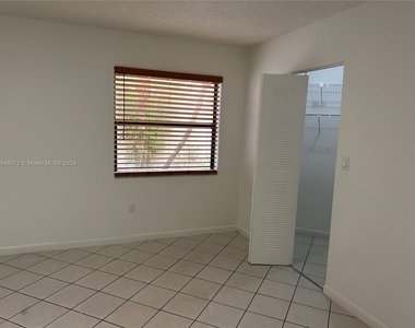 10229 Nw 9th St Cir - Photo Thumbnail 17