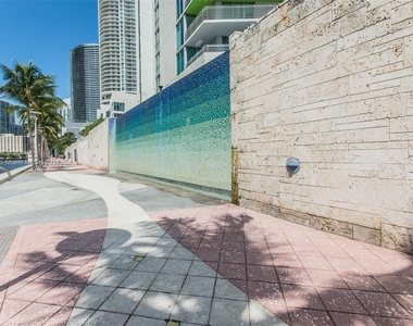 335 S Biscayne Blvd - Photo Thumbnail 59