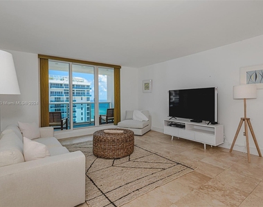 2301 Collins Ave - Photo Thumbnail 3