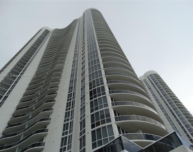 15901 Collins Ave - Photo Thumbnail 33