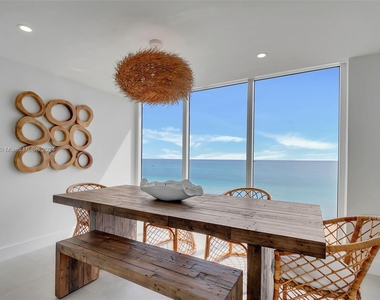 2401 Collins Ave - Photo Thumbnail 0