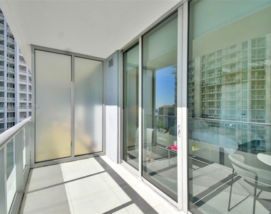 1300 Brickell Bay Dr - Photo Thumbnail 19