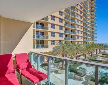 2501 S Ocean Dr - Photo Thumbnail 18