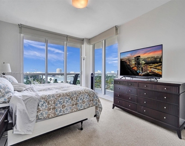 9595 Collins Ave - Photo Thumbnail 7