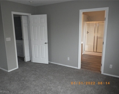 6314 Cheval Lake Way - Photo Thumbnail 7