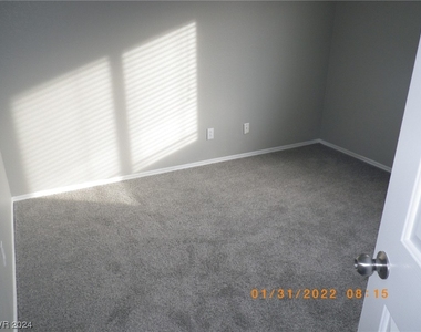 6314 Cheval Lake Way - Photo Thumbnail 11