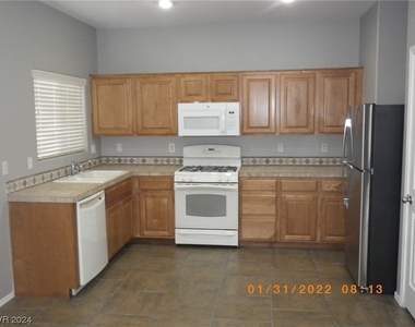 6314 Cheval Lake Way - Photo Thumbnail 3