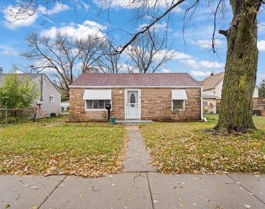 4346 Elm Avenue - Photo Thumbnail 0