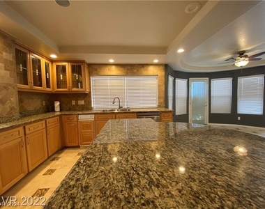 4114 Abernethy Forest Place - Photo Thumbnail 11