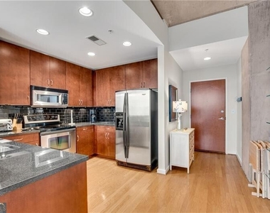 860 Peachtree Street Ne - Photo Thumbnail 8