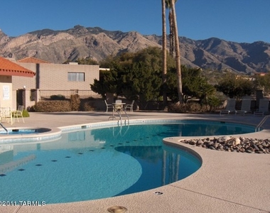 5602 N Camino Del Sol - Photo Thumbnail 25